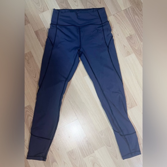 Authentic Lululemon Plum Legging - Picture 1 of 4